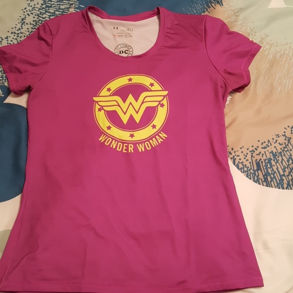 Under Armour Tops - CCO! Wonder Woman tee